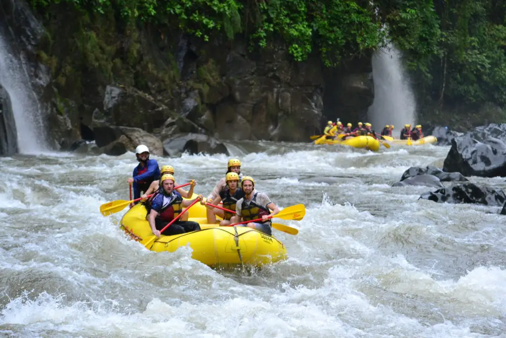 Adrenaline junkie bucket list - White water rafting down the Rio Piccaue River in Costa Rica 